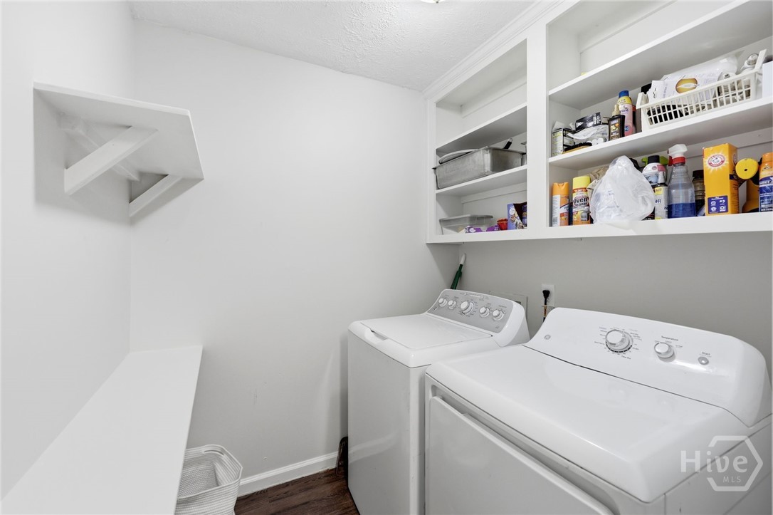 101 Fairlane Court Property Photo 27