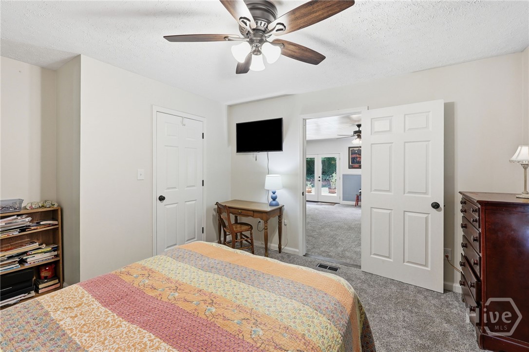 101 Fairlane Court Property Photo 34