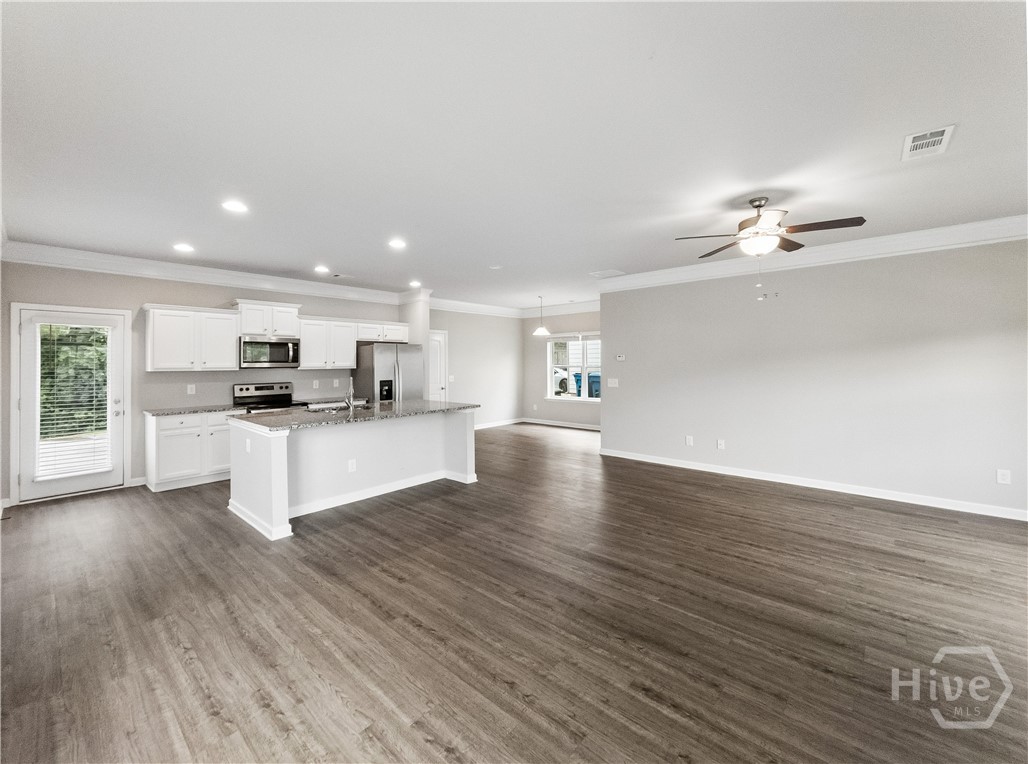 1272 Towne Square Court Property Photo 3