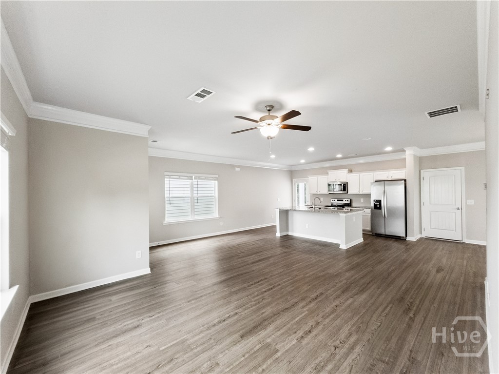 1272 Towne Square Court Property Photo 6