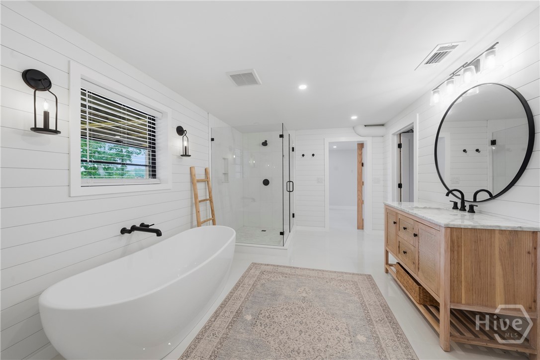 231 Thomas Drive Property Photo 20