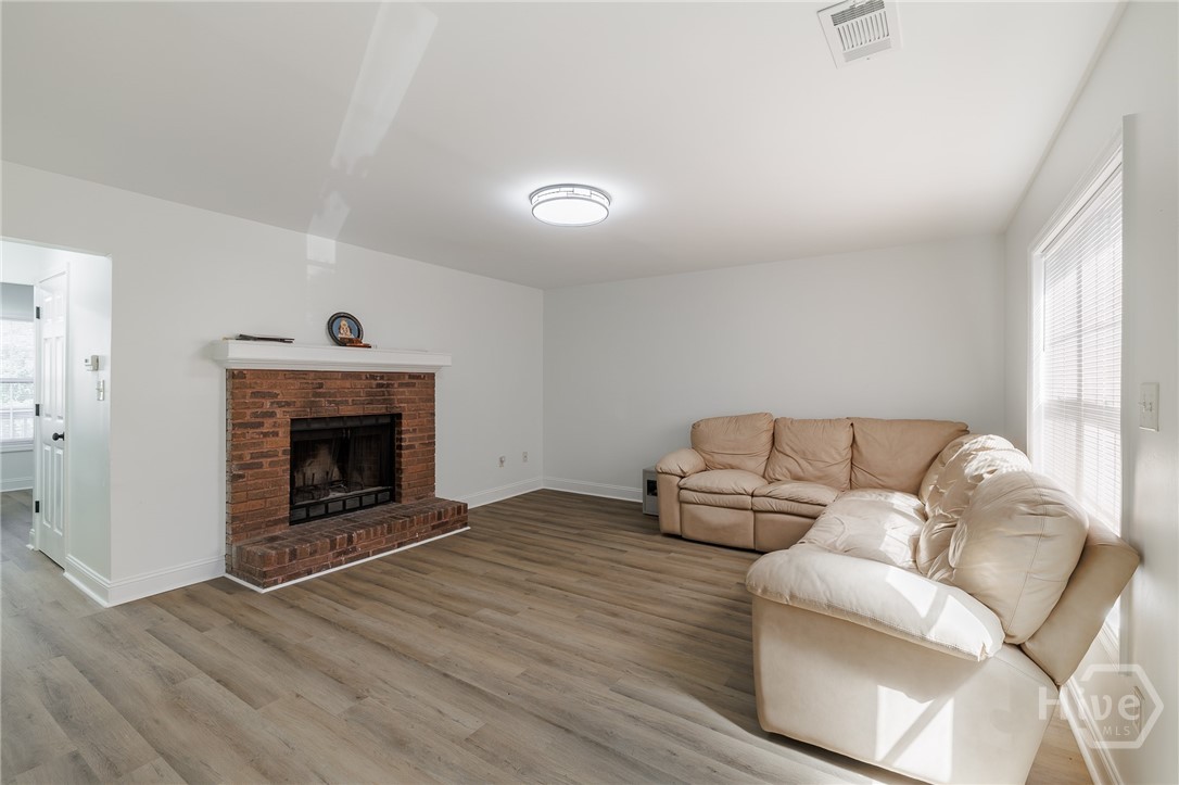 104 Tamara Court Property Photo 4