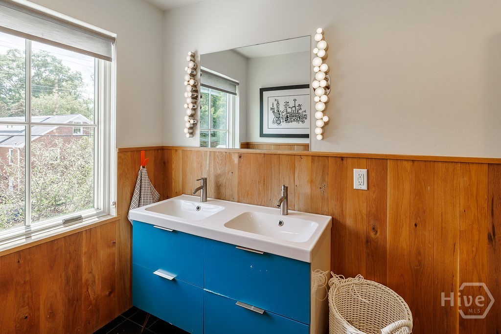 610 Holman Avenue Property Photo 46