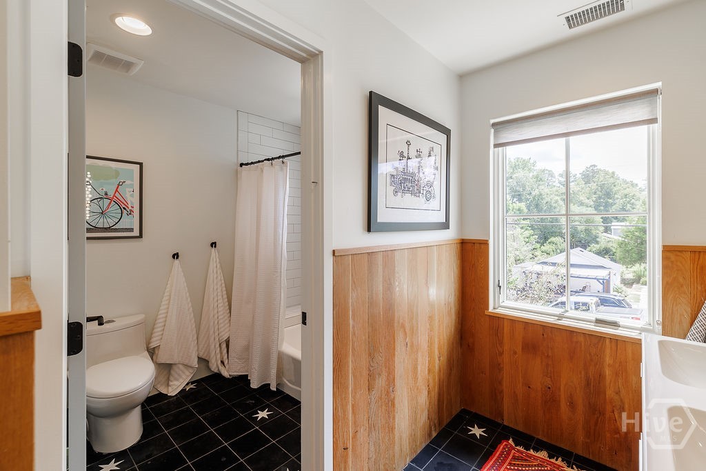 610 Holman Avenue Property Photo 47