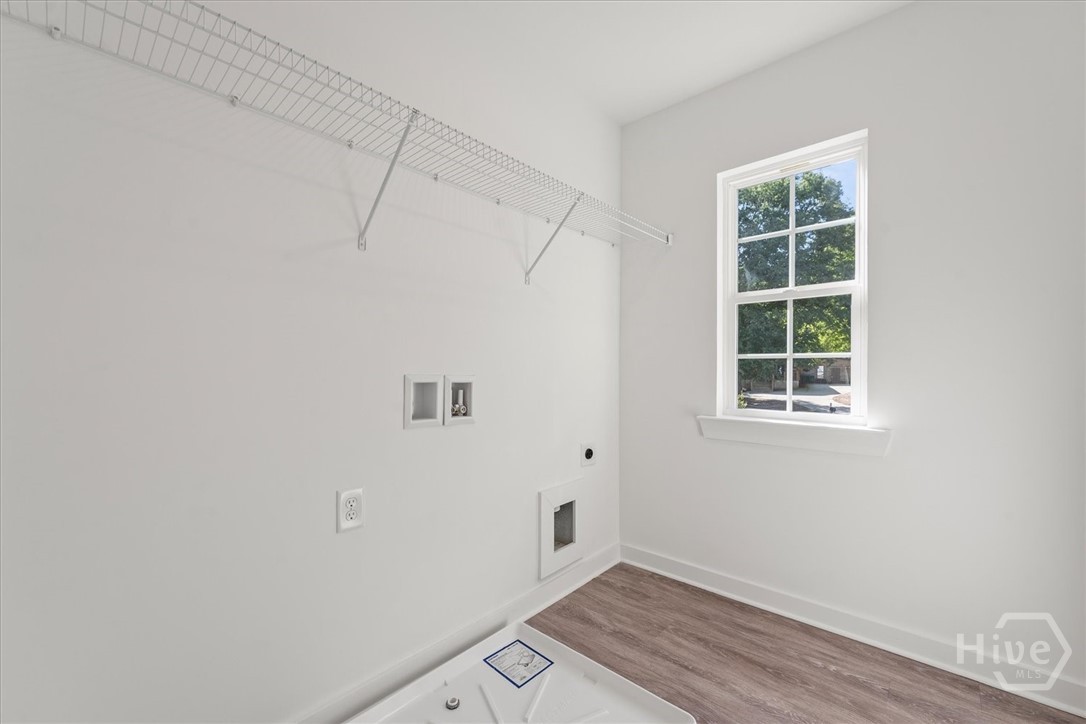 540 Lillian Way Property Photo 29