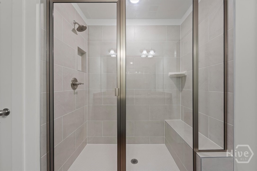 546 Lillian Way Property Photo 21