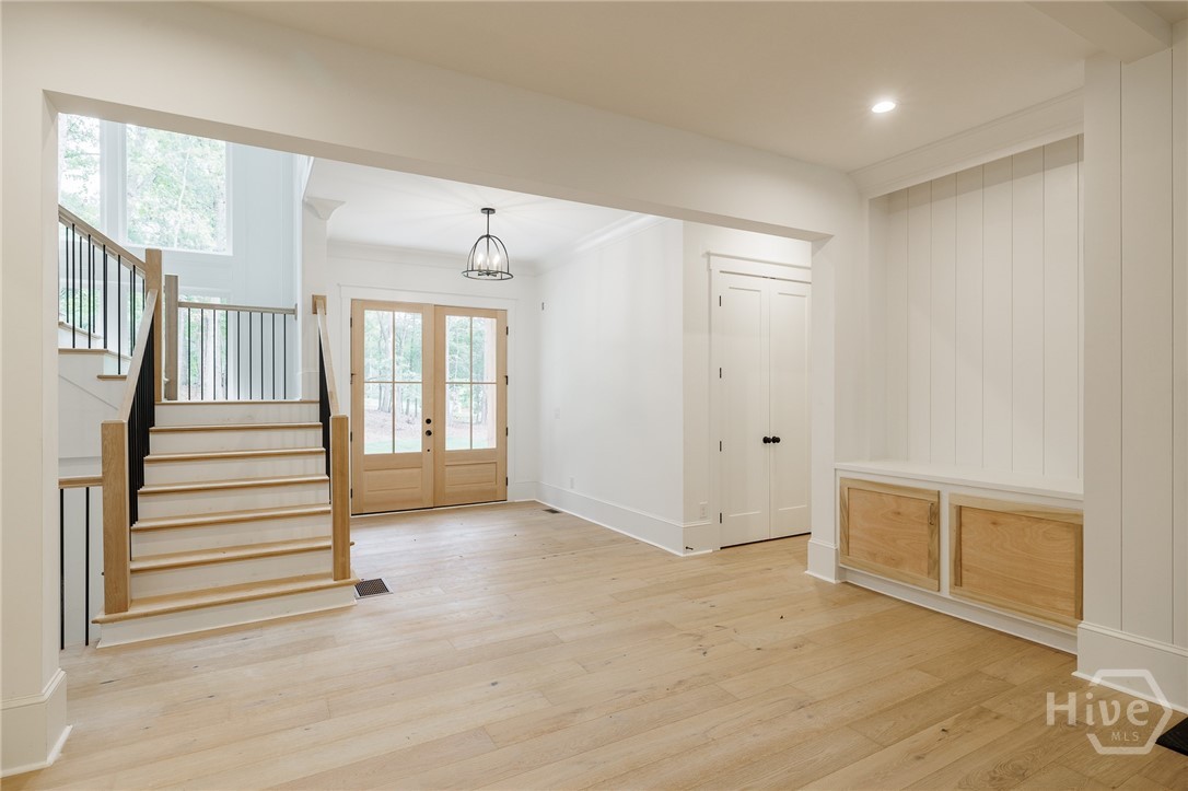 242 Carriage Avenue Property Photo 6