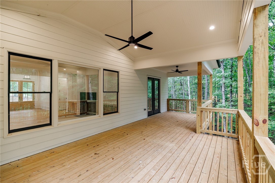 242 Carriage Avenue Property Photo 44