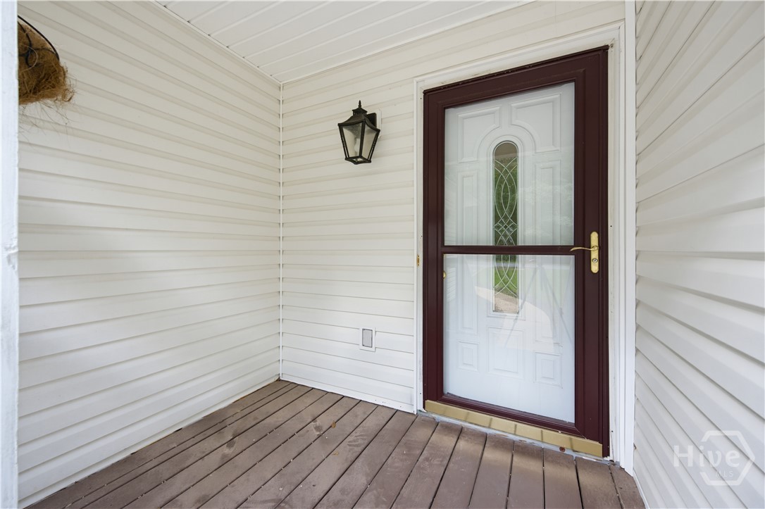 320 River Chase Drive Property Photo 3