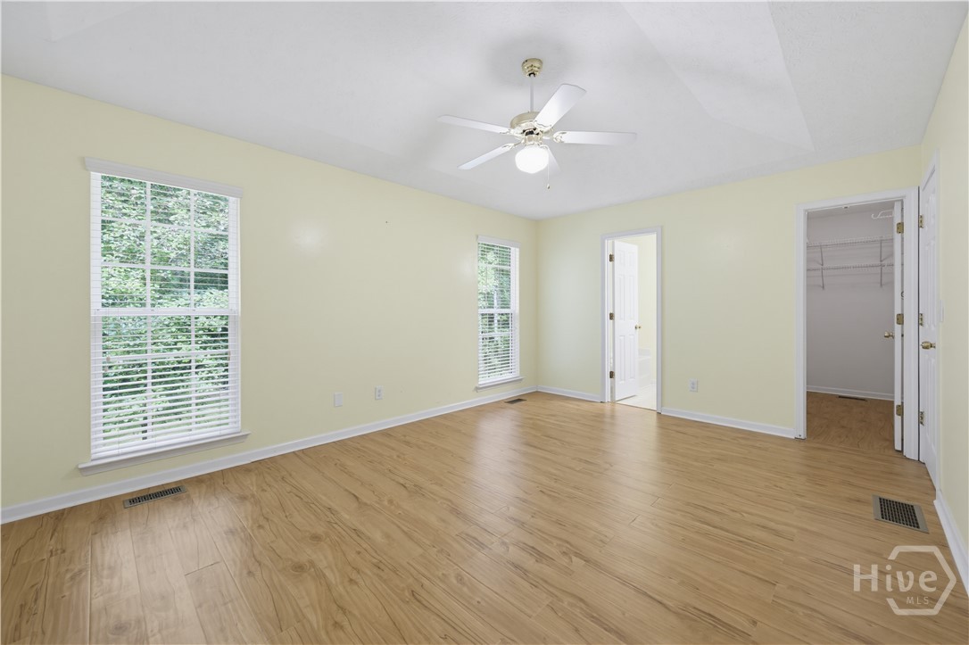 320 River Chase Drive Property Photo 13
