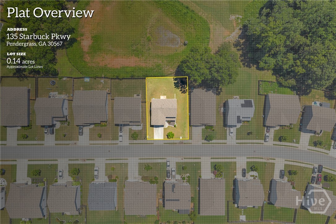 135 Starbuck Parkway Property Photo 3