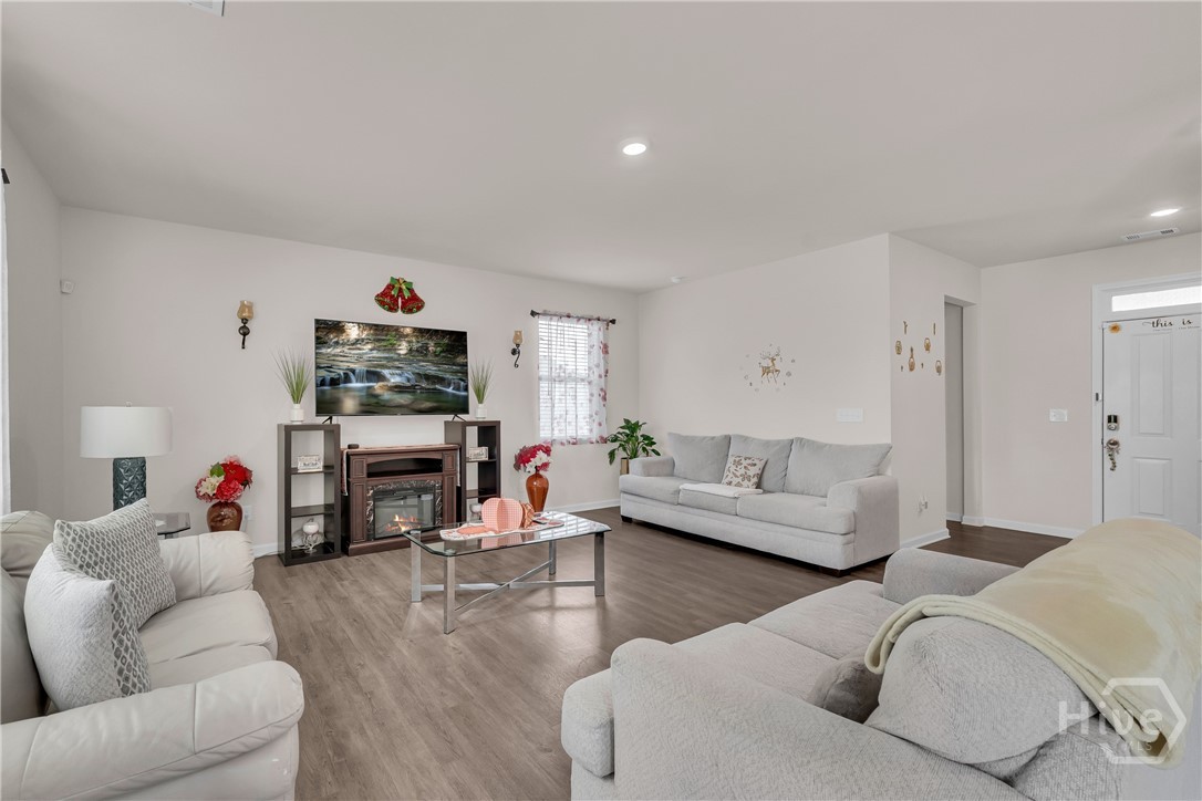 135 Starbuck Parkway Property Photo 10