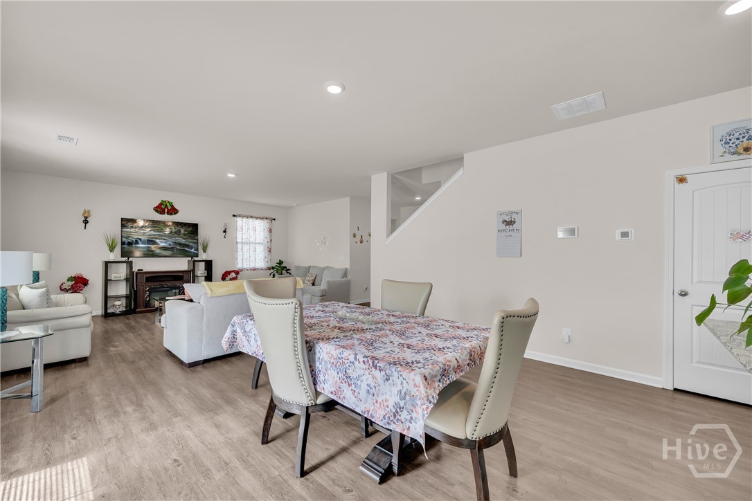 135 Starbuck Parkway Property Photo 23