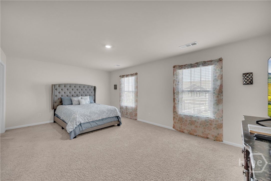 135 Starbuck Parkway Property Photo 28
