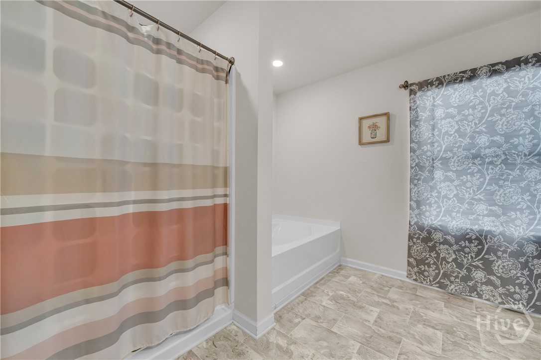 135 Starbuck Parkway Property Photo 35