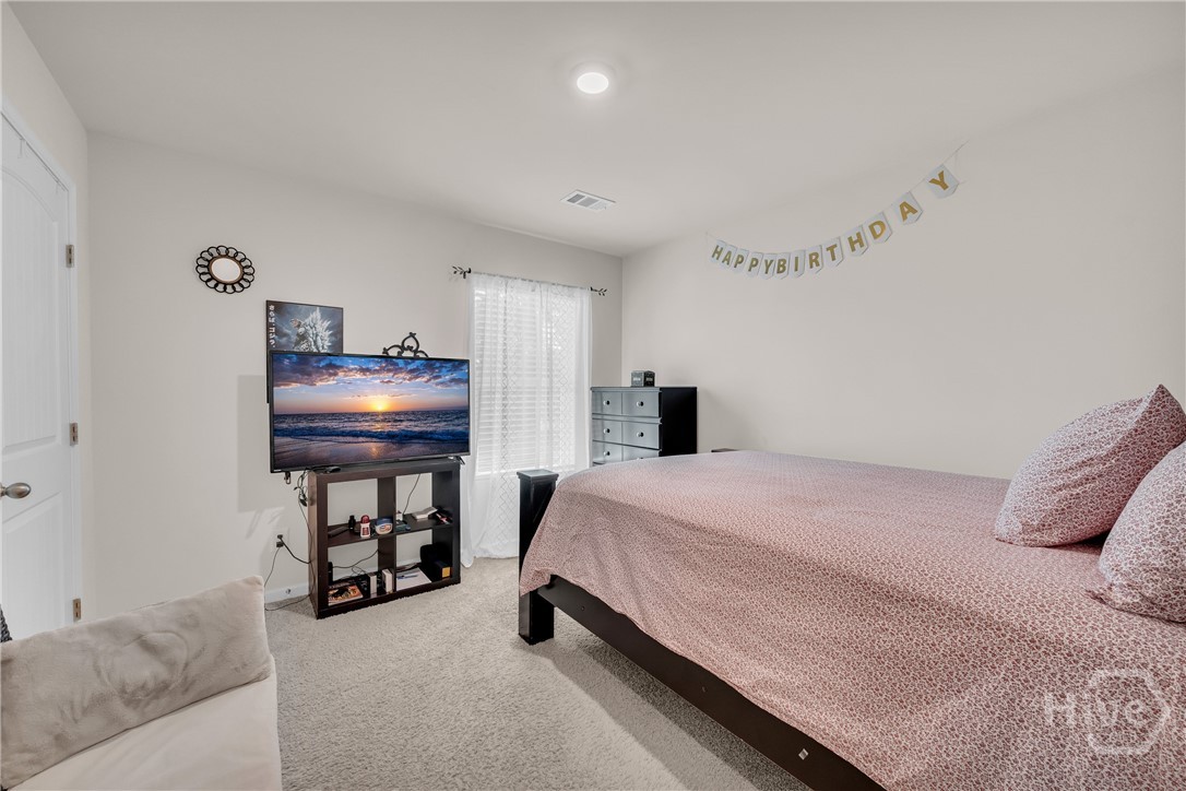 135 Starbuck Parkway Property Photo 38