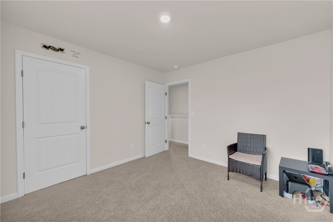 135 Starbuck Parkway Property Photo 44
