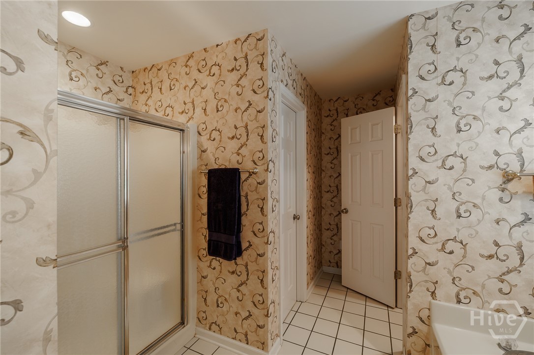 825 Saint Ives Lane Property Photo 16