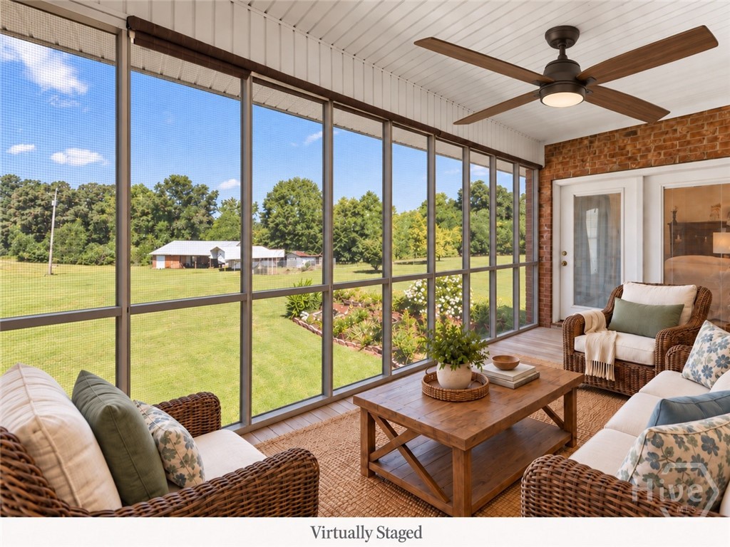 1121 Beacon Light Road Property Photo 11