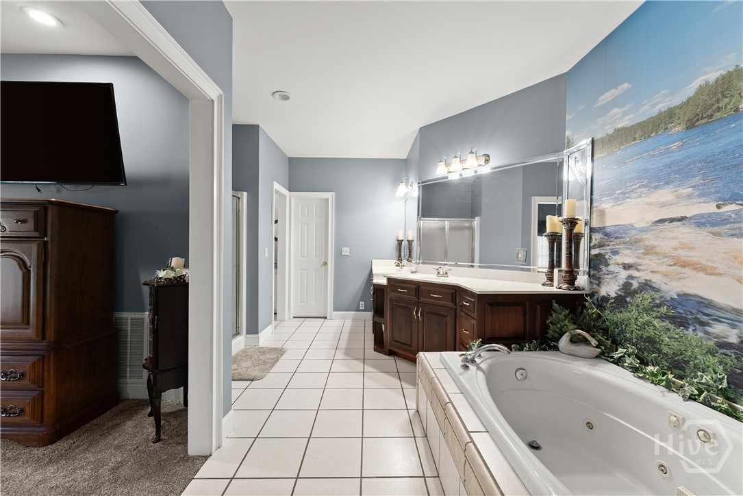 1121 Beacon Light Road Property Photo 24