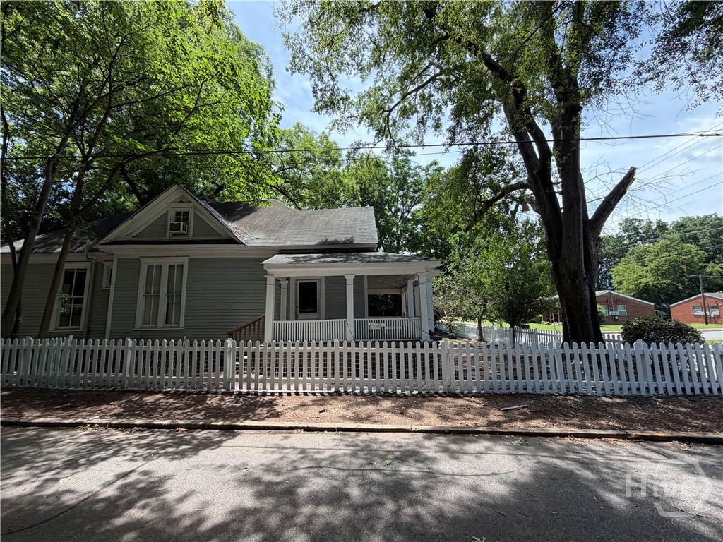 390 N Chase Street Property Photo 5
