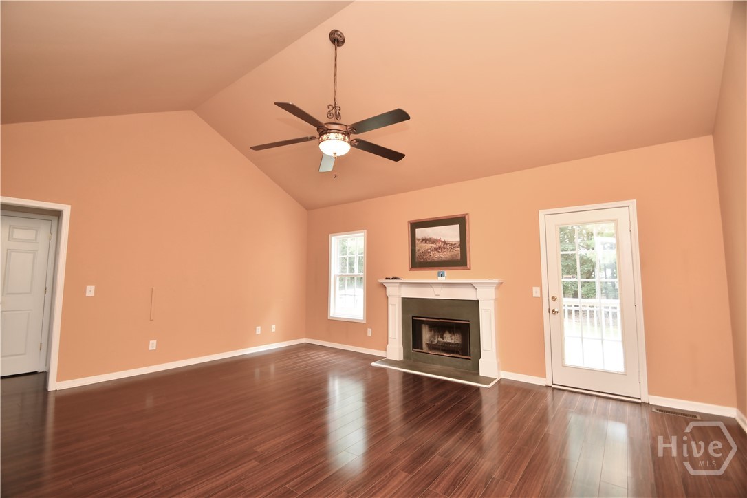 315 Gentle Doe Way Property Photo 9