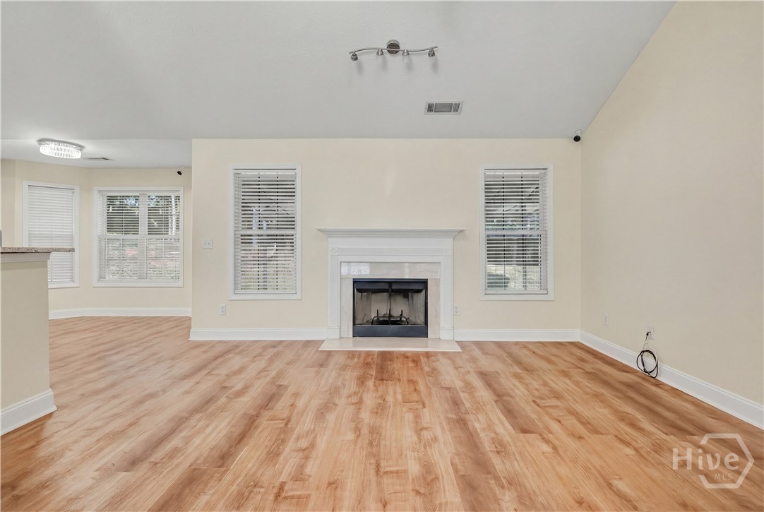 1095 Jasmine Drive Property Photo 11
