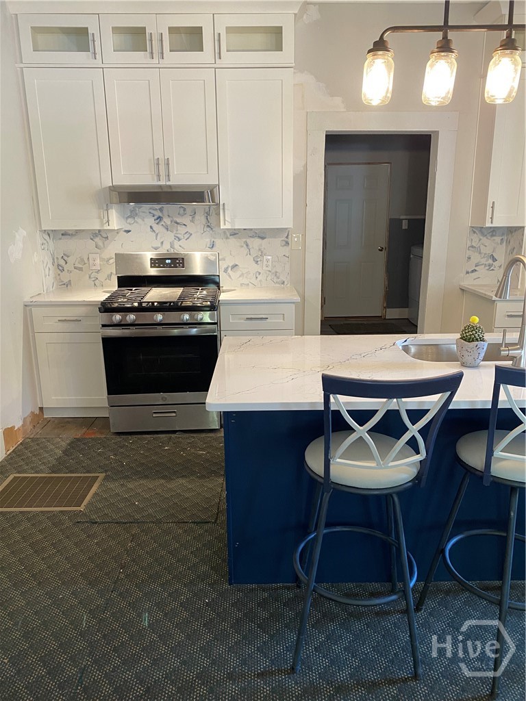 147 White Circle Property Photo 8