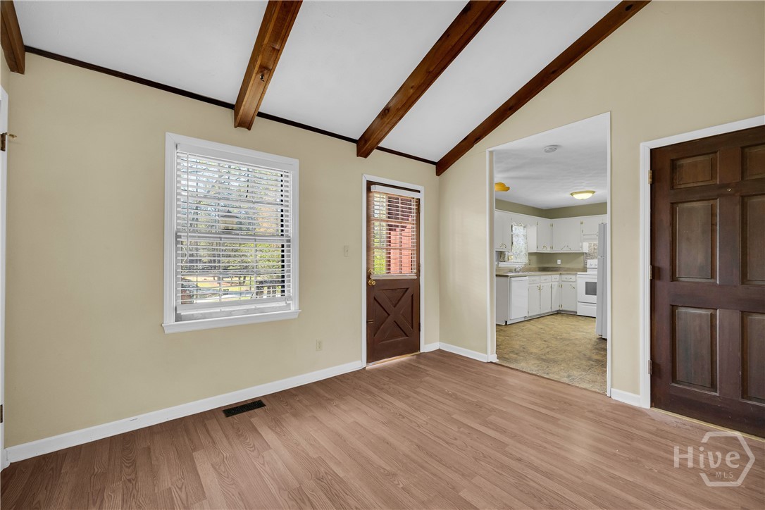 185 Live Oak Place Property Photo 13