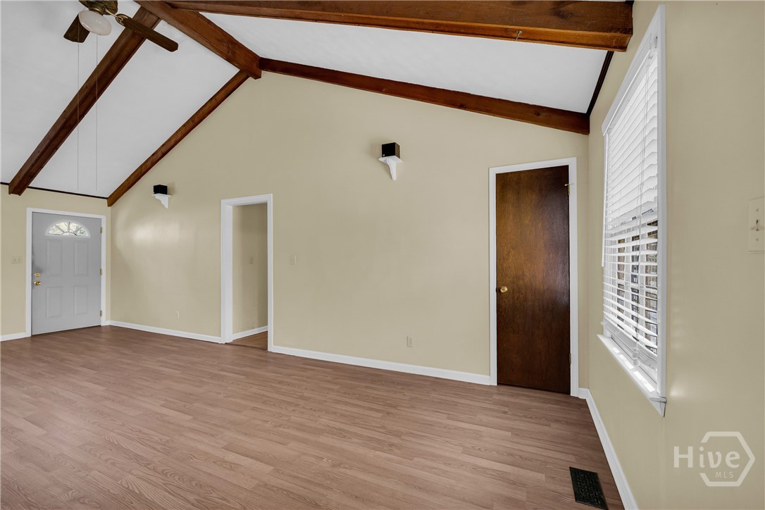 185 Live Oak Place Property Photo 14