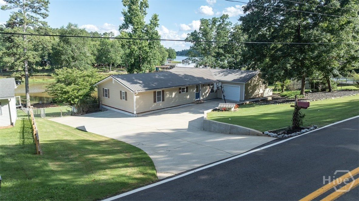 162 Quail Knoll Drive Property Photo 3