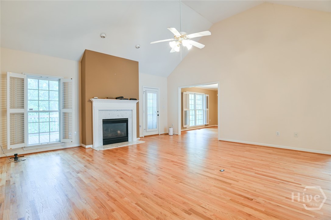 645 Saint Ives Drive Property Photo 20