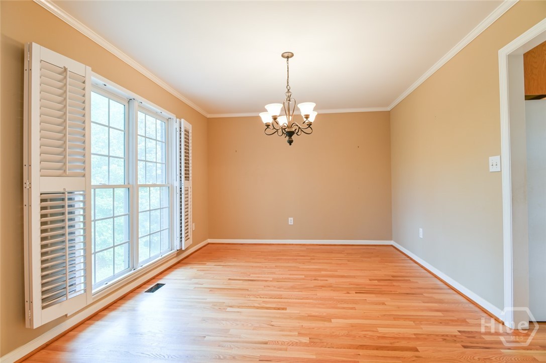 645 Saint Ives Drive Property Photo 23