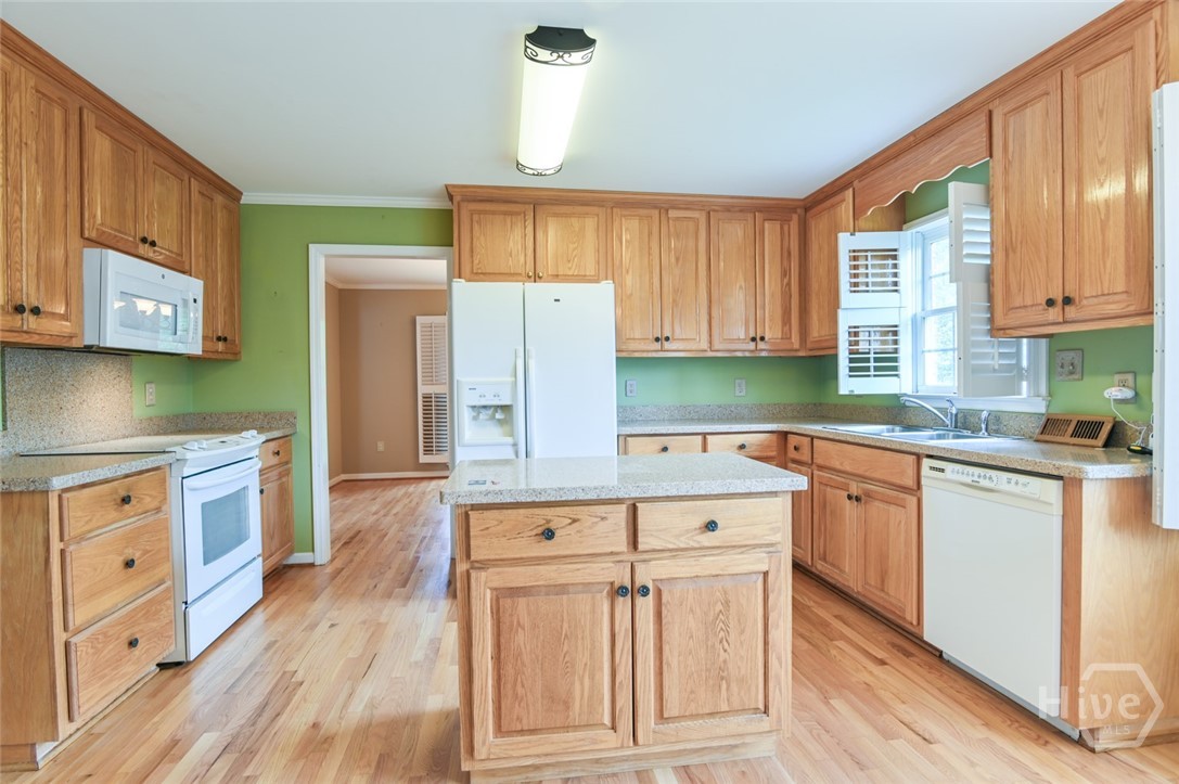 645 Saint Ives Drive Property Photo 26