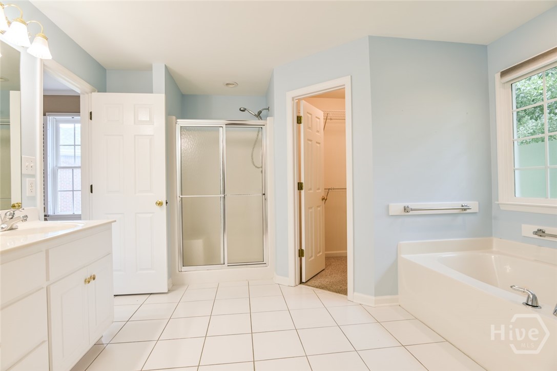 645 Saint Ives Drive Property Photo 38