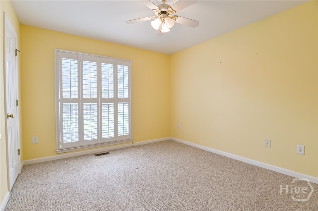 645 Saint Ives Drive Property Photo 40