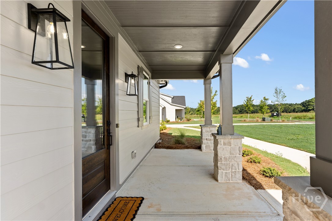 1140 Madison Hills Drive Property Photo 6