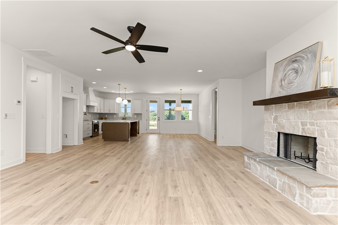 1140 Madison Hills Drive Property Photo 9
