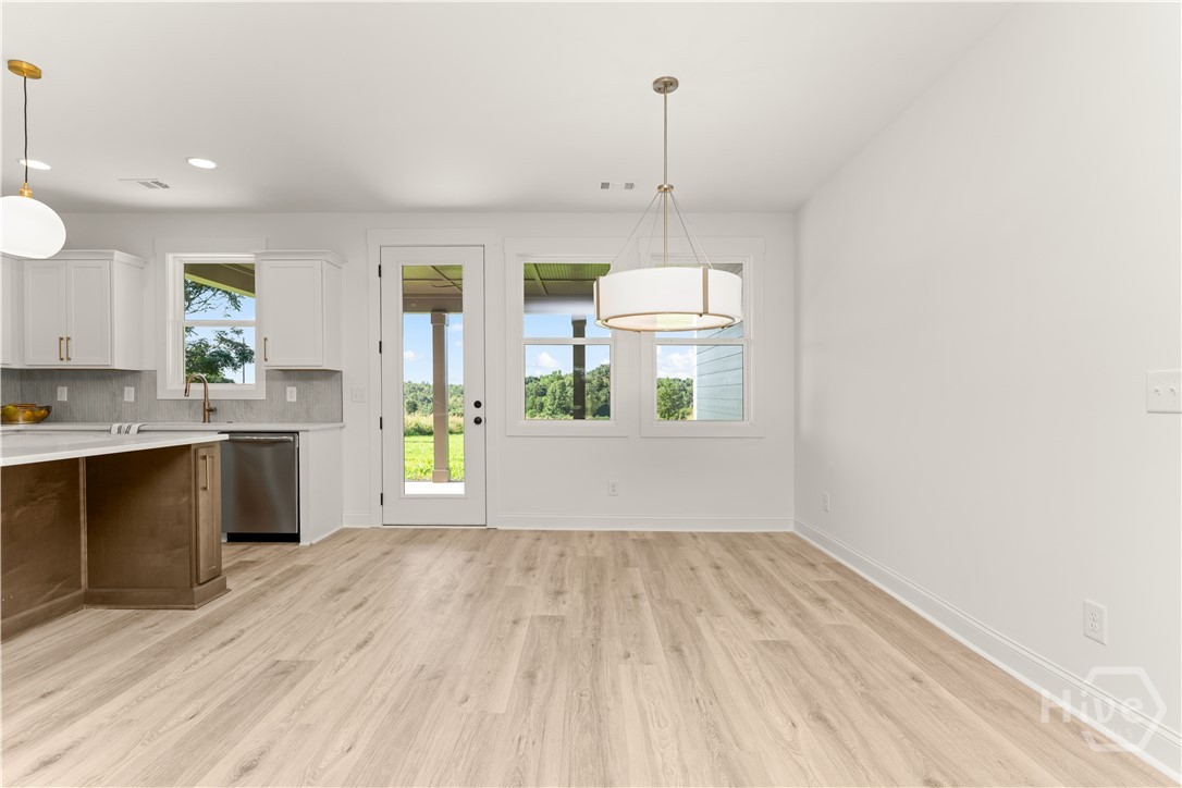 1140 Madison Hills Drive Property Photo 18