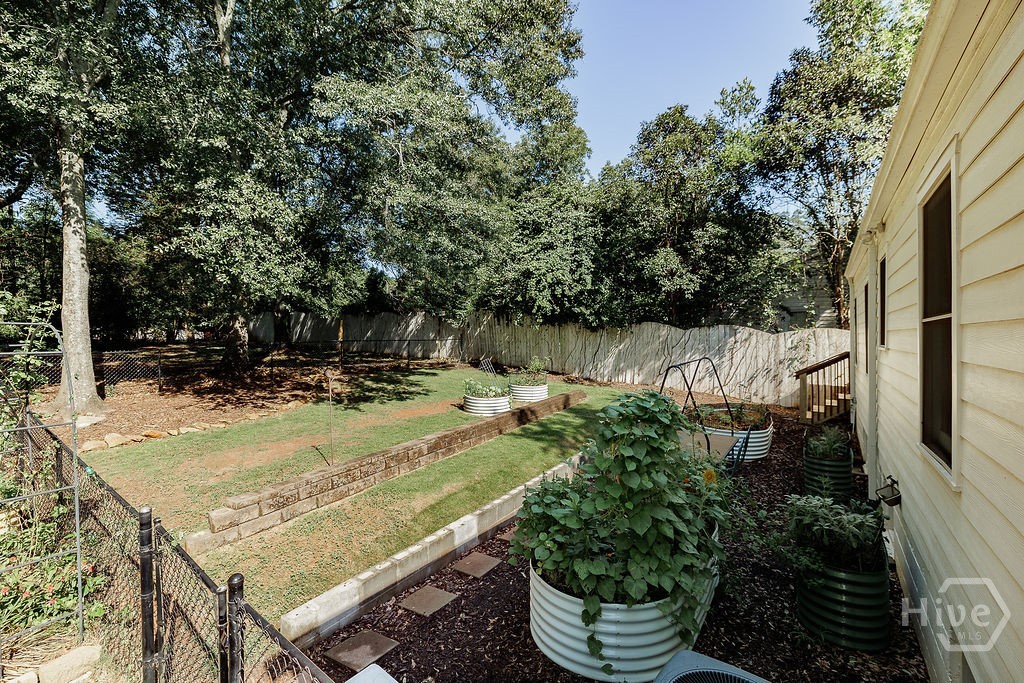 1686 S Milledge Avenue Property Photo 28