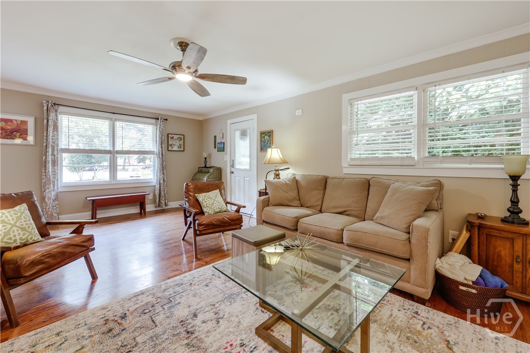 594 Forest Heights Drive Property Photo 3