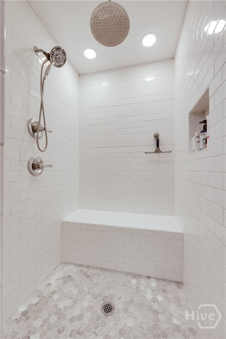 594 Forest Heights Drive Property Photo 17