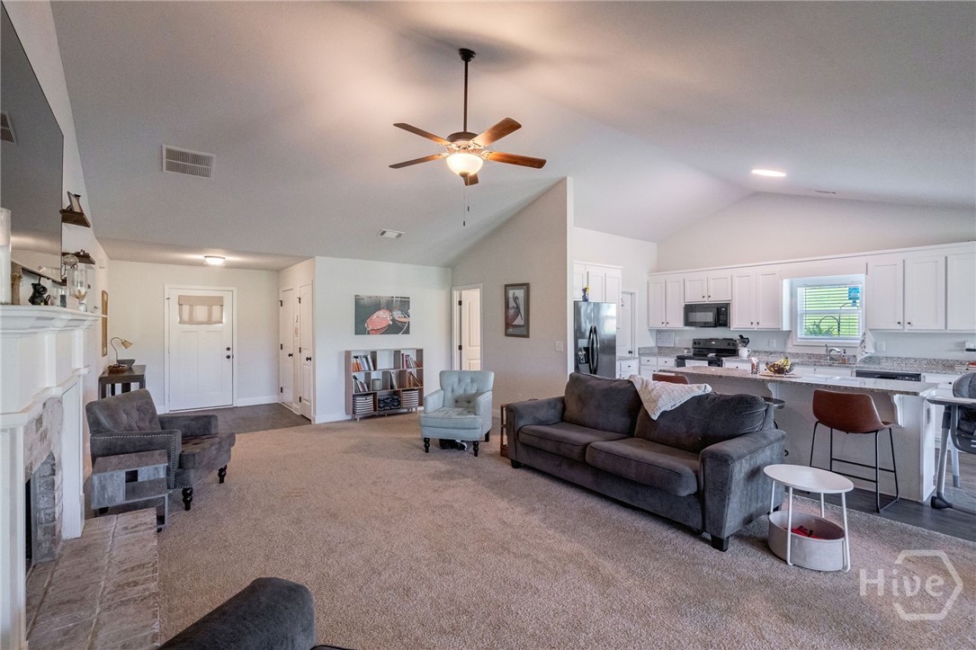 327 Skyview Drive Property Photo 5