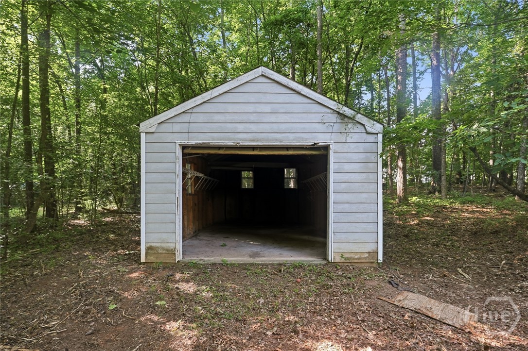 1994 Atha Woods Drive Property Photo 27