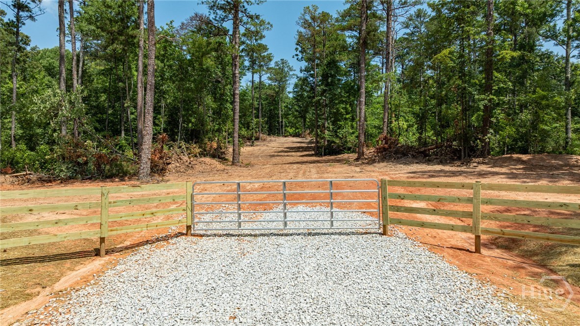 499 Faust Farm Road Property Photo 2