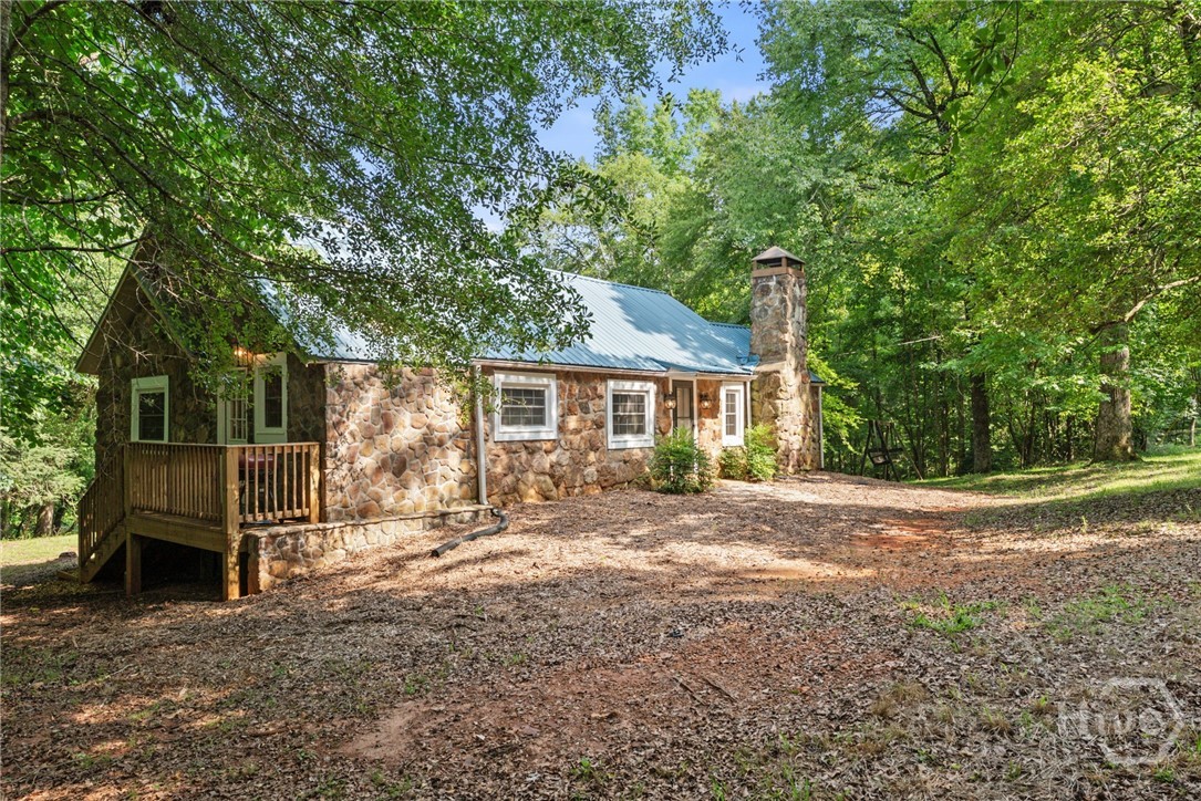 973 Floyd Road Property Photo 1