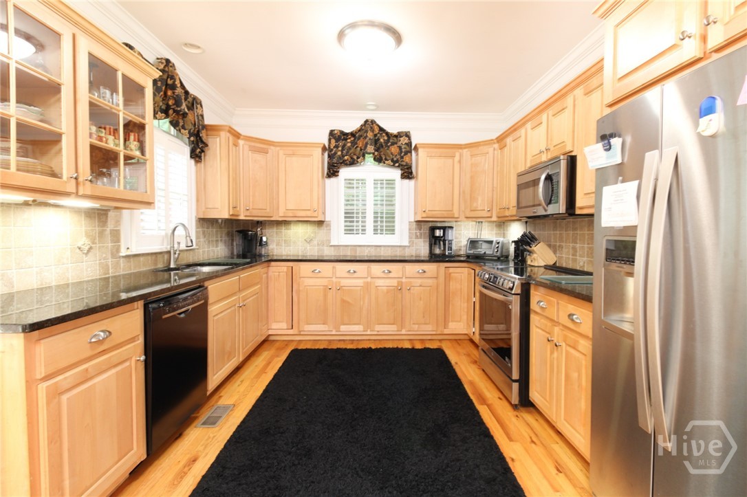 1051 Spring Creek Drive Property Photo 10