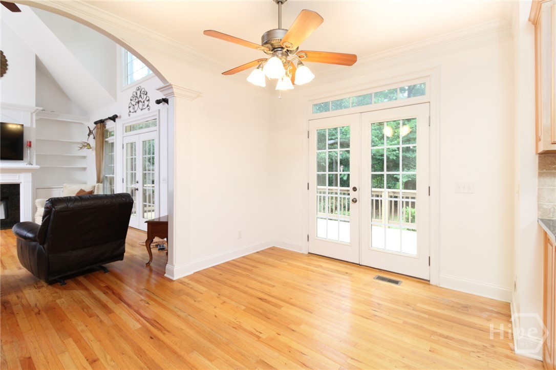 1051 Spring Creek Drive Property Photo 11