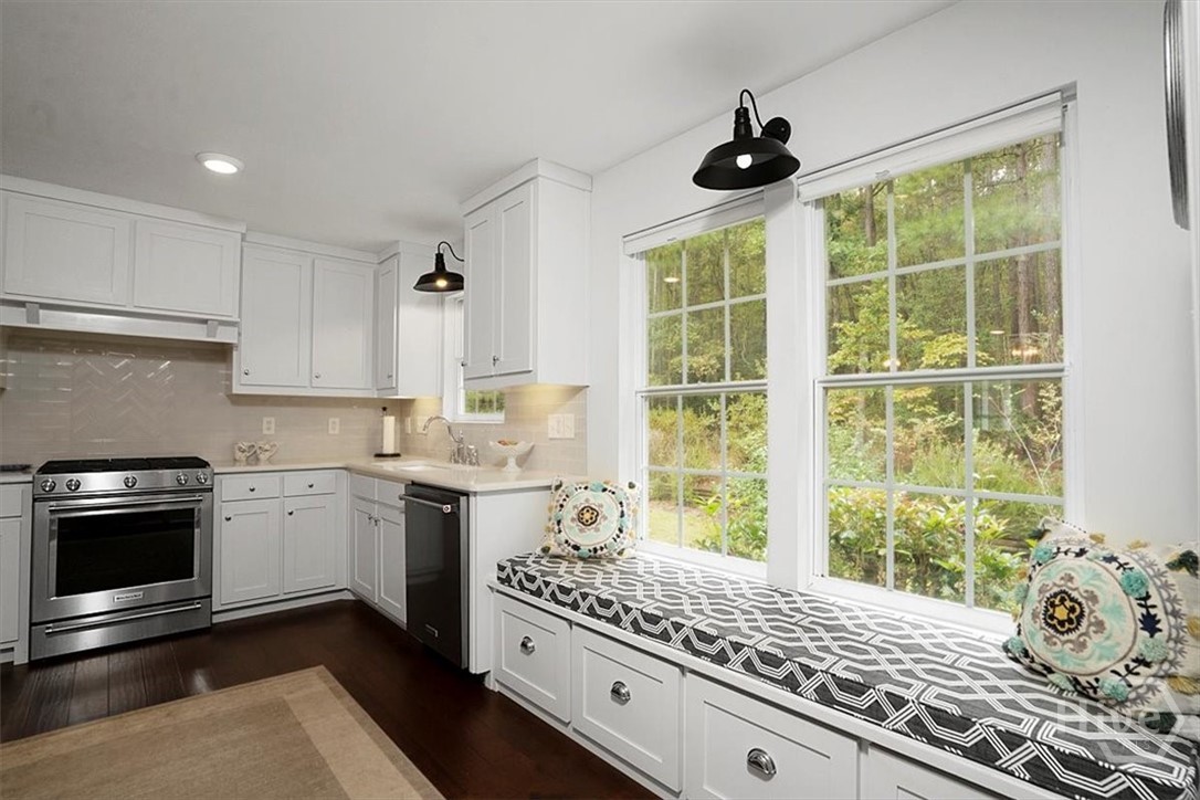 1011 H D Atha Road Property Photo 10