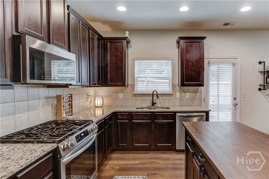 3425 Hope Road Property Photo 10